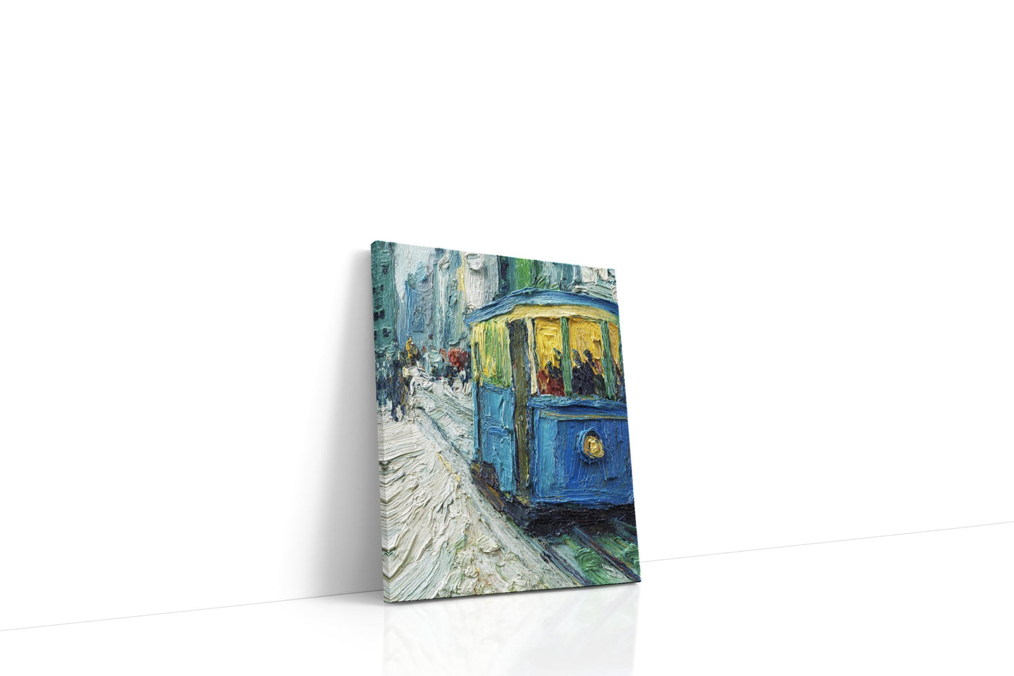 Modrá tramvaj v ranním městě